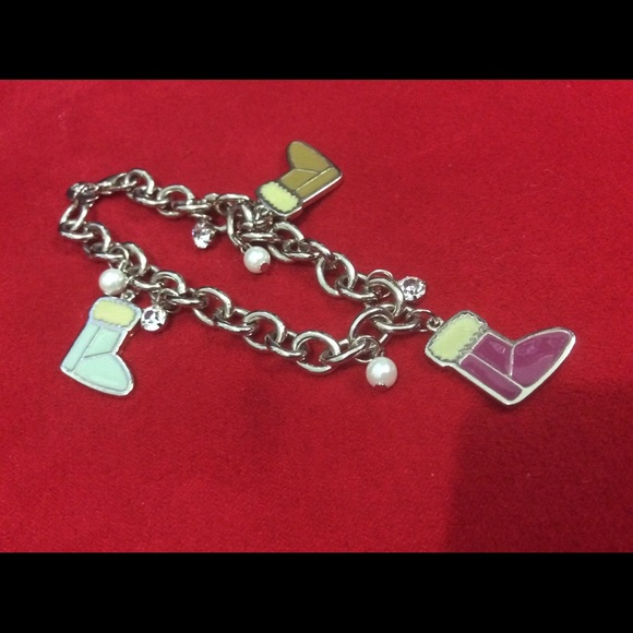 Genuine Crystal Bracelet  faux silver, pearl boots - Picture 1 of 3